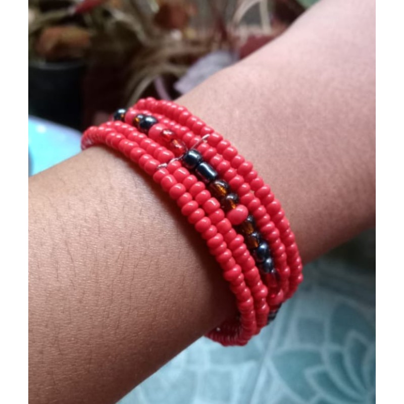 Bracelet femme fin en perles rouges et noires
