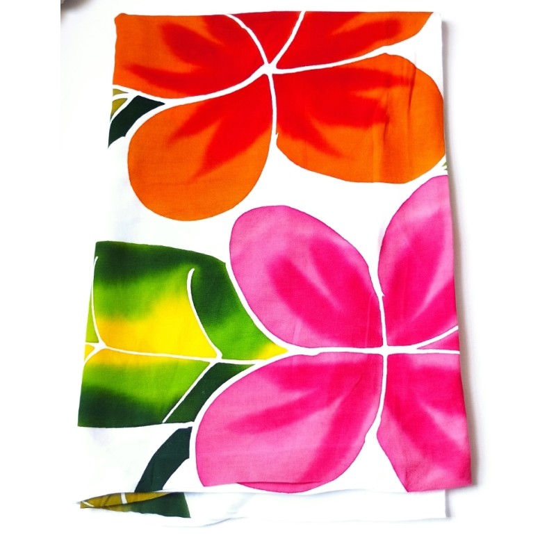 Paréo blanc fleurs de frangipanier rose orange