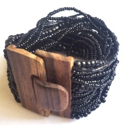 Bracelet avec fermoir bois...