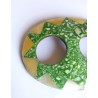 Boucle attache paréo nacre vert 1
