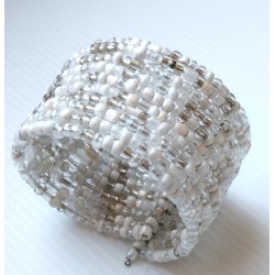 Bracelet femme perle blanche et transparente